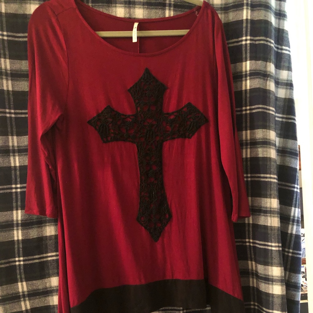 Funky shirt with cross